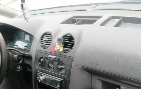 Volkswagen Caddy III рестайлинг, 2008 год, 595 000 рублей, 2 фотография
