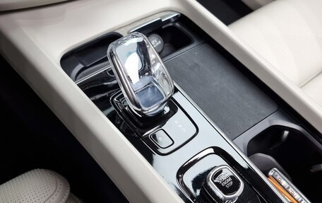 Volvo XC60 II, 2022 год, 5 363 000 рублей, 12 фотография