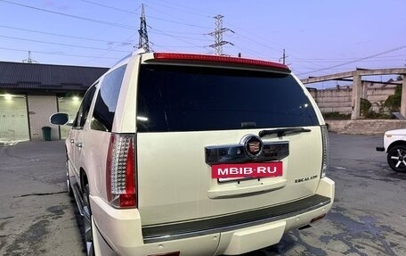Cadillac Escalade III, 2013 год, 3 100 000 рублей, 4 фотография