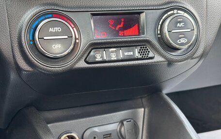 KIA Rio III рестайлинг, 2012 год, 850 000 рублей, 13 фотография