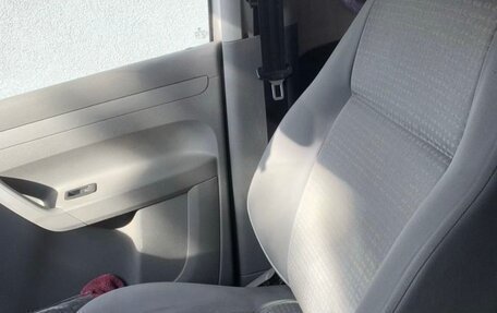 Volkswagen Caddy III рестайлинг, 2010 год, 650 000 рублей, 7 фотография