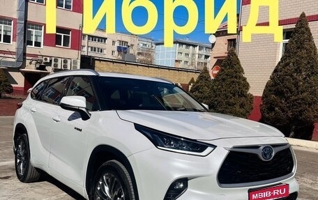 Toyota Highlander, 2023 год, 5 450 000 рублей, 1 фотография