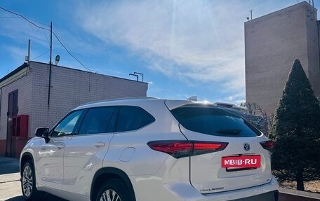 Toyota Highlander, 2023 год, 5 450 000 рублей, 11 фотография