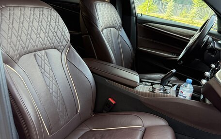 BMW 5 серия, 2019 год, 4 350 000 рублей, 15 фотография