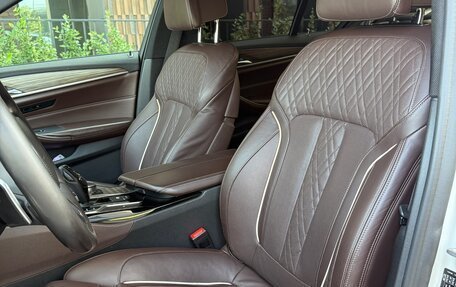 BMW 5 серия, 2019 год, 4 350 000 рублей, 14 фотография