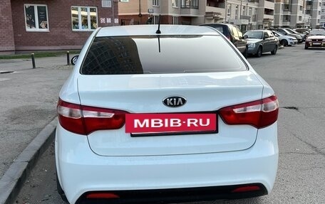 KIA Rio III рестайлинг, 2013 год, 690 000 рублей, 3 фотография