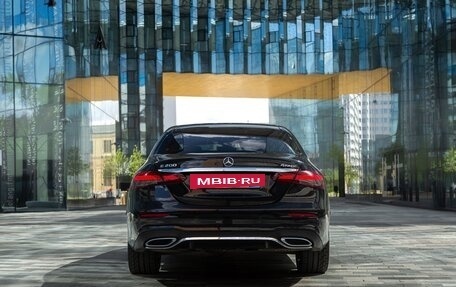 Mercedes-Benz E-Класс, 2021 год, 4 850 000 рублей, 3 фотография