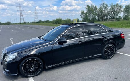 Mercedes-Benz E-Класс, 2012 год, 1 850 000 рублей, 6 фотография