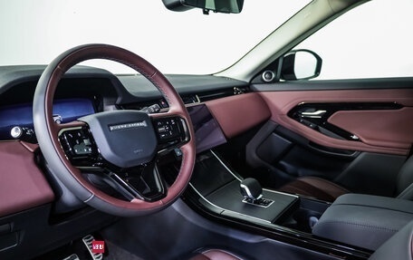 Land Rover Range Rover Evoque II, 2024 год, 13 фотография