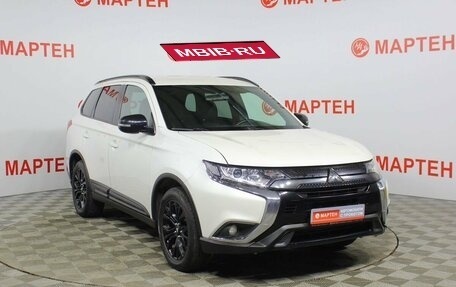 Mitsubishi Outlander III рестайлинг 3, 2021 год, 2 329 000 рублей, 3 фотография