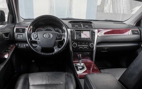 Toyota Camry, 2013 год, 1 609 000 рублей, 6 фотография