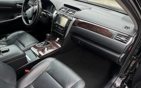 Toyota Camry, 2016 год, 2 400 000 рублей, 7 фотография