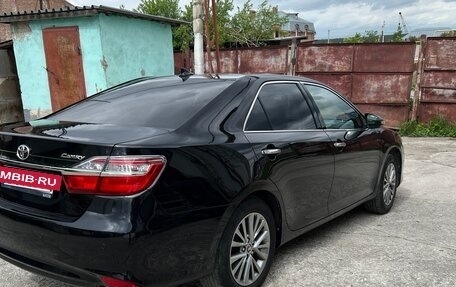 Toyota Camry, 2016 год, 2 400 000 рублей, 4 фотография