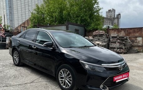 Toyota Camry, 2016 год, 2 400 000 рублей, 3 фотография