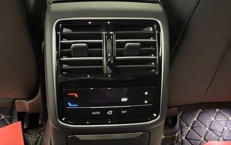 Volkswagen Passat CC, 2024 год, 3 694 000 рублей, 23 фотография