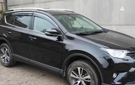 Toyota RAV4, 2018 год, 2 280 000 рублей, 2 фотография