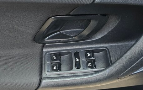 Skoda Fabia II, 2012 год, 990 000 рублей, 10 фотография