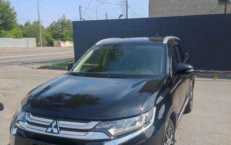 Mitsubishi Outlander III рестайлинг 3, 2016 год, 1 780 000 рублей, 1 фотография