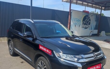 Mitsubishi Outlander III рестайлинг 3, 2016 год, 1 780 000 рублей, 3 фотография