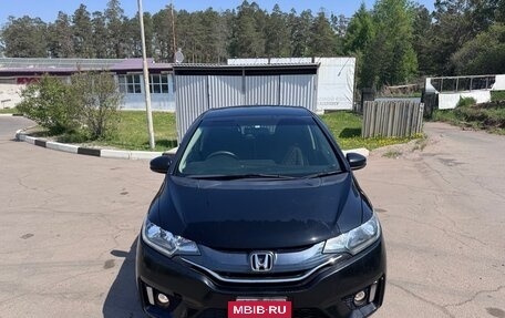 Honda Fit III, 2015 год, 1 050 000 рублей, 4 фотография