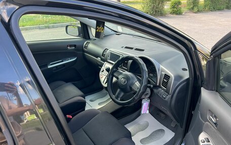 Toyota Wish II, 2003 год, 899 000 рублей, 15 фотография