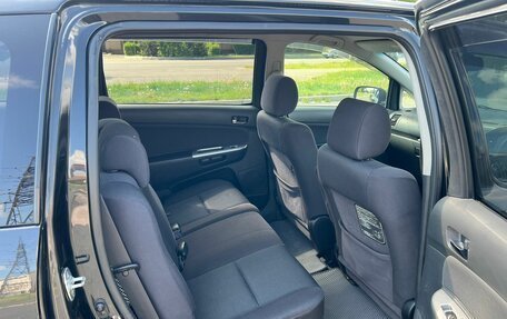 Toyota Wish II, 2003 год, 899 000 рублей, 14 фотография