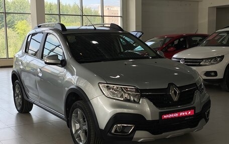 Renault Sandero II рестайлинг, 2021 год, 1 599 000 рублей, 1 фотография