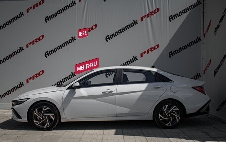 Hyundai Elantra, 2023 год, 2 245 000 рублей, 7 фотография