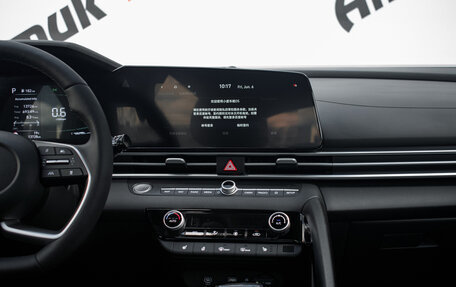 Hyundai Elantra, 2023 год, 2 245 000 рублей, 17 фотография