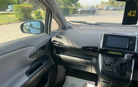 Toyota Wish II, 2010 год, 1 329 000 рублей, 17 фотография