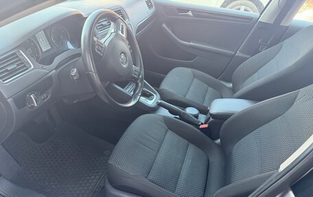 Volkswagen Jetta VI, 2012 год, 1 270 000 рублей, 5 фотография