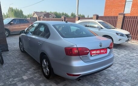Volkswagen Jetta VI, 2012 год, 1 270 000 рублей, 4 фотография
