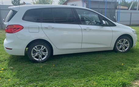 BMW 2 серия Grand Tourer F46 рестайлинг, 2015 год, 1 350 000 рублей, 3 фотография