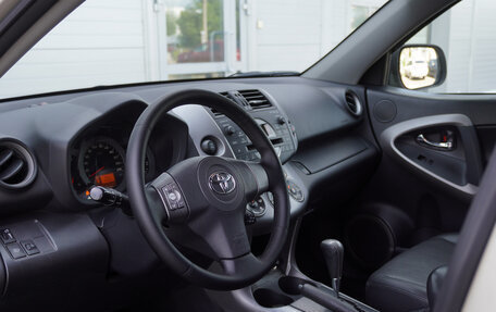 Toyota RAV4, 2007 год, 1 170 000 рублей, 10 фотография