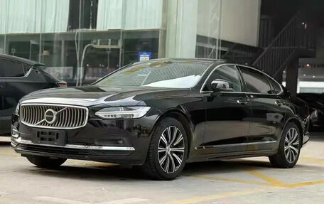 Volvo S90 II рестайлинг, 2021 год, 2 760 000 рублей, 1 фотография