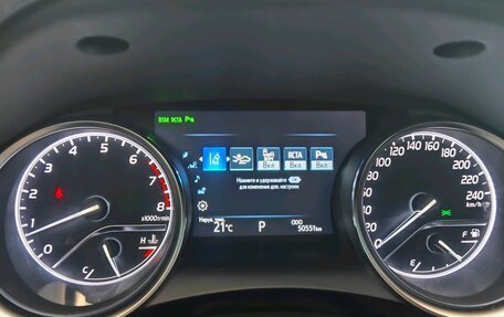 Toyota Camry, 2019 год, 2 990 000 рублей, 10 фотография