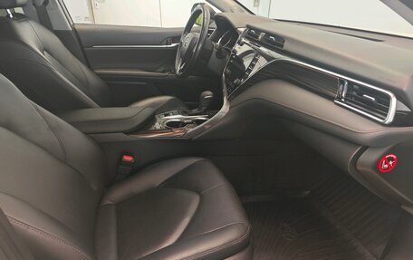 Toyota Camry, 2019 год, 2 990 000 рублей, 7 фотография