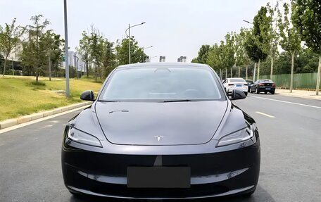 Tesla Model 3 I, 2025 год, 4 100 000 рублей, 2 фотография