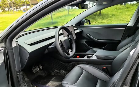 Tesla Model 3 I, 2025 год, 4 100 000 рублей, 8 фотография