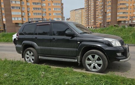 Toyota Land Cruiser Prado 120 рестайлинг, 2006 год, 2 500 000 рублей, 5 фотография