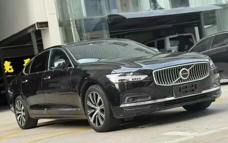 Volvo S90 II рестайлинг, 2021 год, 2 760 000 рублей, 3 фотография