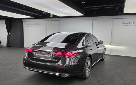 Mercedes-Benz E-Класс, 2024 год, 8 550 090 рублей, 3 фотография