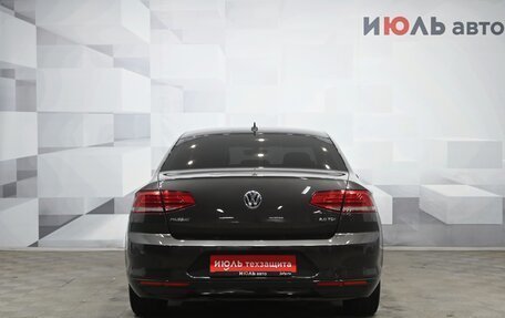 Volkswagen Passat B8 рестайлинг, 2017 год, 2 000 000 рублей, 5 фотография