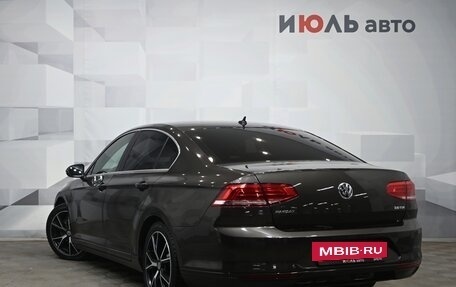 Volkswagen Passat B8 рестайлинг, 2017 год, 2 000 000 рублей, 4 фотография
