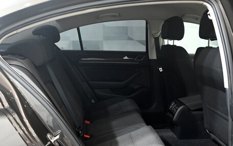 Volkswagen Passat B8 рестайлинг, 2017 год, 2 000 000 рублей, 13 фотография
