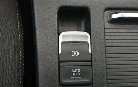 Volkswagen Passat B8 рестайлинг, 2017 год, 2 000 000 рублей, 19 фотография