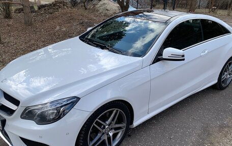 Mercedes-Benz E-Класс, 2015 год, 2 530 000 рублей, 2 фотография