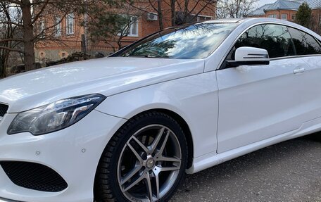 Mercedes-Benz E-Класс, 2015 год, 2 530 000 рублей, 3 фотография