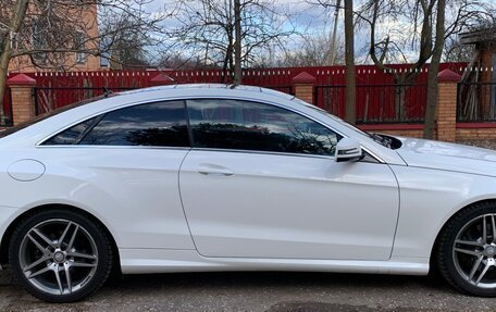 Mercedes-Benz E-Класс, 2015 год, 2 530 000 рублей, 13 фотография