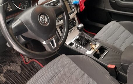 Volkswagen Passat CC I рестайлинг, 2011 год, 950 000 рублей, 2 фотография